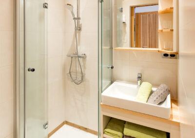 Badezimmer-Ferienwohnung Abendsonne_Ferienwohnungen-Perhofer.